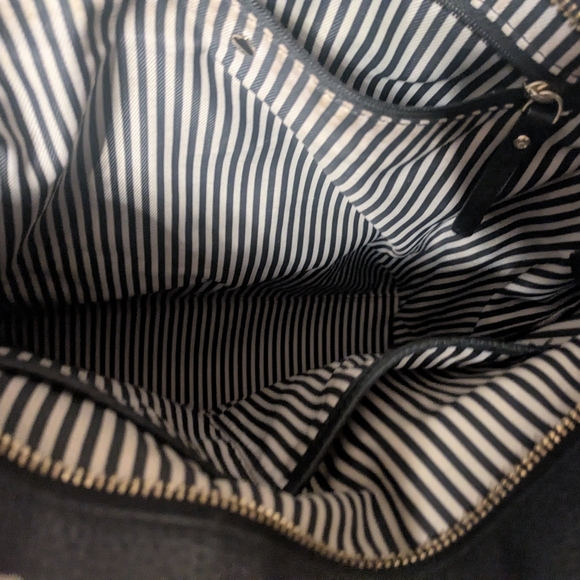 EUC Kate Spade Cobble Hill Taylor Tote, Black, With Dust Cover. - Picture 10 of 13